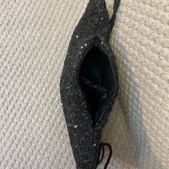 Denise Shardlow Designs Double Arm Strap Zipper Black Sequin Round Bag - Picture 4 of 7